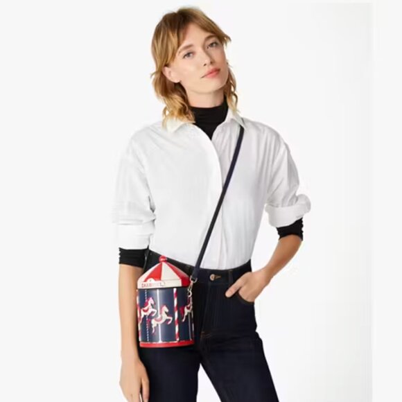 kate spade Winter Wonders 3D Carousel Crossbody purse bag nwt - Picture 3 of 10